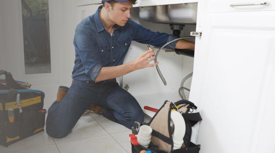Local water heater installation in White Castle, LA